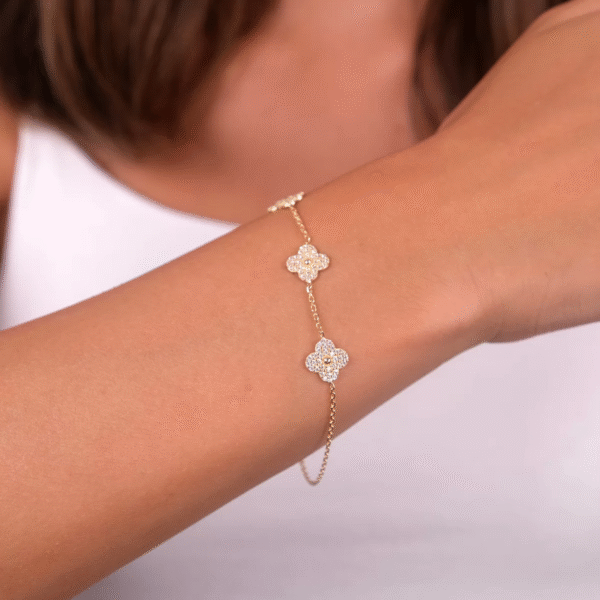 14 Ayar Altın Taşlı Üçlü Yonca Bileklik 24