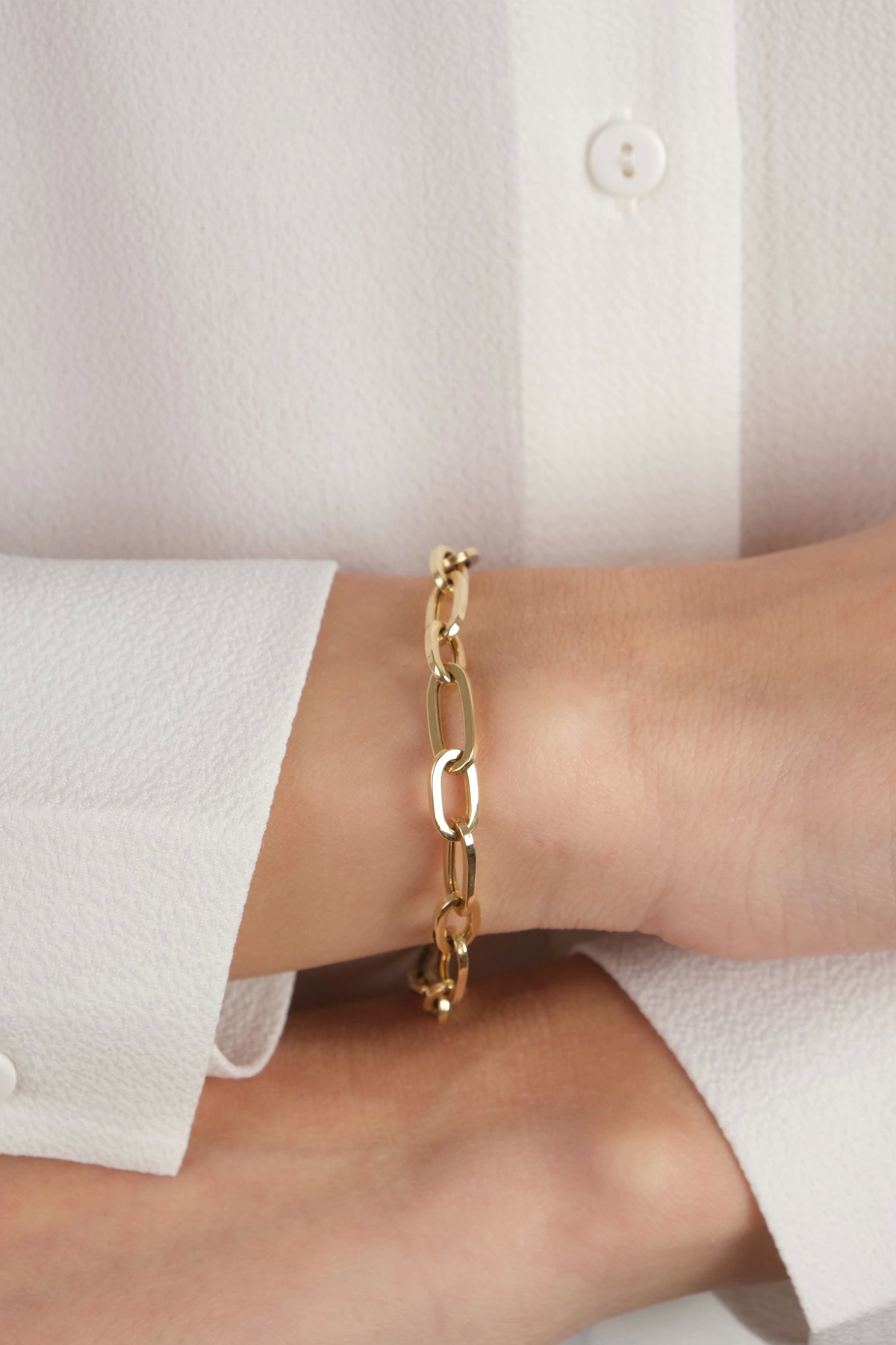 14-k-altin-bileklik-532-gram-10106972.png 14 Ayar Altın Ataç Zincir Bileklik 106 - Görsel 1