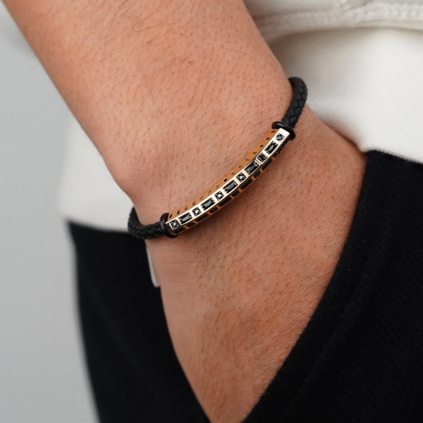 14 Ayar Altın Siyah İpli Erkek Bileklik 580