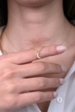 14 Ayar Altın Taşlı Ay Kolye 360 - Görsel 3