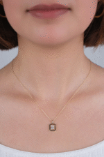 14 Ayar Altın Taşlı Baget Kolye 24