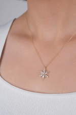 14 Ayar Altın Taşlı Çiçek Kolye 42