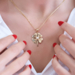 14 Ayar Altın İncili Yonca Kolye Ucu 70