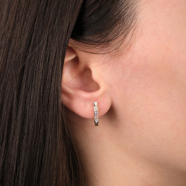 14 Ayar Altın Taşlı Dikdörtgen Küpe 38