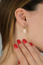 14 Ayar Altın M Harf Sallantılı Küpe 524