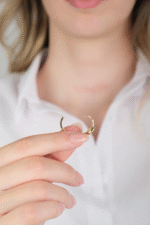 14 Ayar Altın Baget Taşlı Halka Küpe 555 - Görsel 3