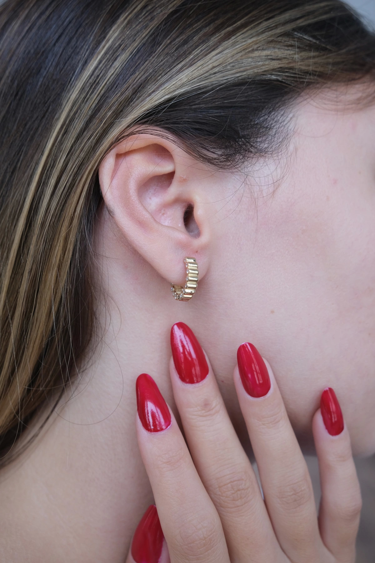 14-k-altin-kupe-355-gram-83900566.png 14 Ayar Altın Desenli Halka Küpe 551 - Görsel 1