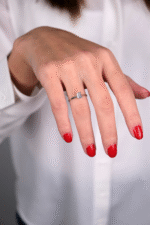 14 Ayar Altın Baget Taşlı Yüzük 38