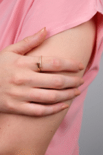 14 Ayar Altın Taşlı Çivi Yüzük 95