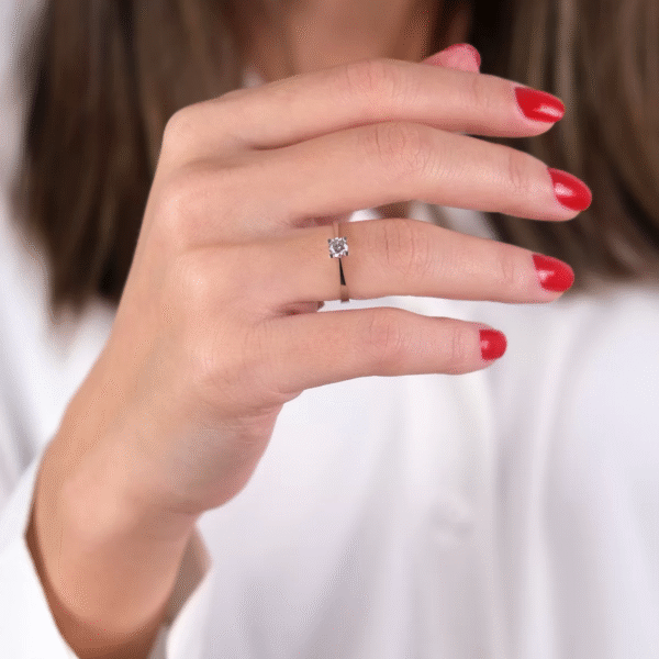 14 Ayar Altın Tektaş Yüzük 179