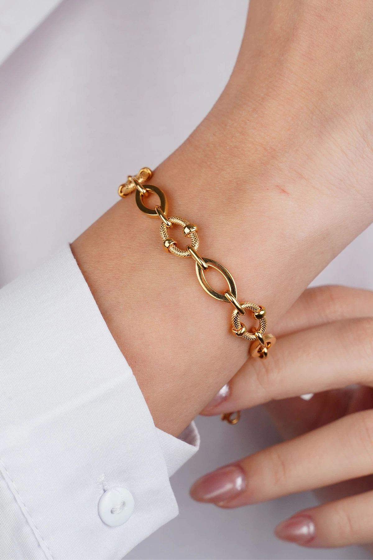 22-k-altin-bileklik-1290-gram-26293368-sw1200sh1800.png 22 Ayar Altın Zincir Bileklik 579 - Görsel 1