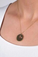 14 Ayar Altın Ayak ve El İzi Kolye 37 - Görsel 4