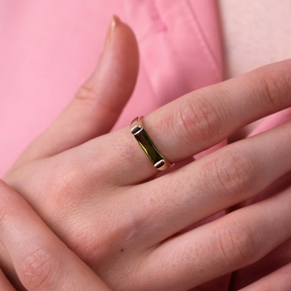 14 Ayar Altın Yeşil Taşlı Yüzük 164