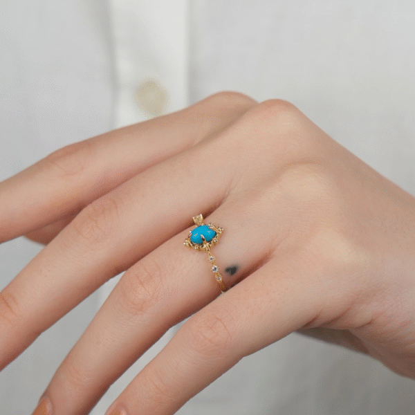 14 Ayar Altın İşlemeli Mavi Taşlı Yüzük 748