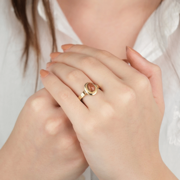 14 Ayar Altın Küçük Kumtaşı Yüzük 872