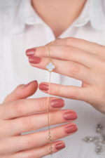 14 Ayar Altın Beyaz Yonca Bileklik 790 - Görsel 4