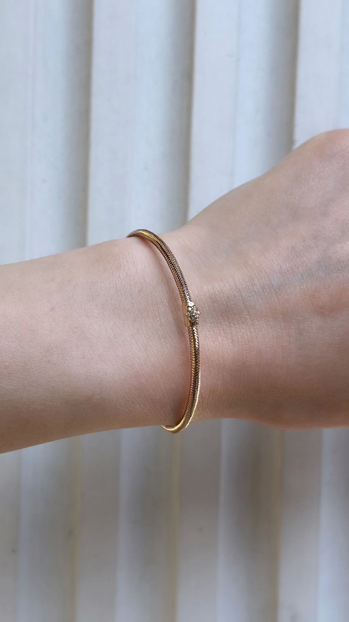 14-k-altin-bileklik-237-gram-51394313-sw1152sh2048.png 14 Ayar Rose Çiçek Desenli Elastik Bileklik 973 - Görsel 1