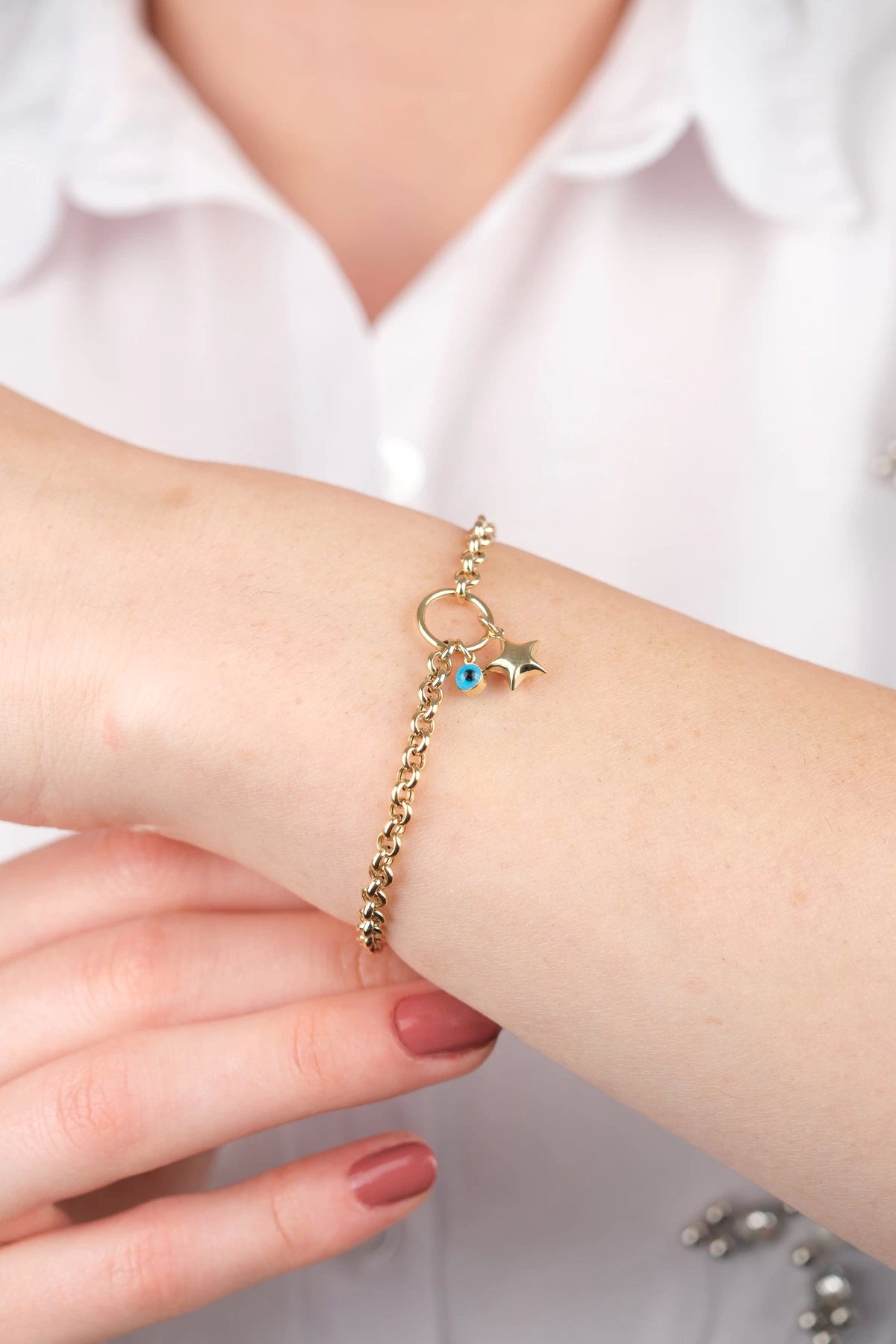 14-k-altin-bileklik-328-gram-37521021-sw1200sh1800.png 14 Ayar Altın Yıldızlı Nazar Boncuklu Zincir Bileklik 666 - Görsel 1