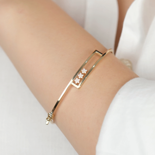 14 Ayar Altın Çiçekli Taş Detaylı Kelepçe 135