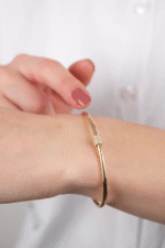 14 Ayar Altın Silindir Taşlı Kelepçe 150 - Görsel 2