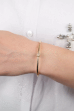 14 Ayar Altın Silindir Taşlı Kelepçe 150