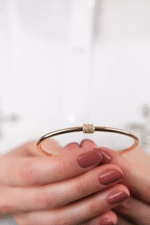 14 Ayar Altın Silindir Taşlı Kelepçe 150 - Görsel 4