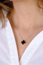 14 Ayar Altın Siyah Siyah Yoncalı Kolye - Görsel 4