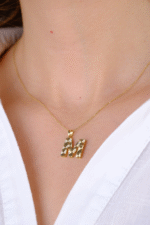 14 Ayar Altın M Kalemli Harf Kolye Ucu 110