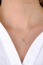 14 Ayar Altın Taşlı Kar Tanesi Kolye Ucu 393 - Görsel 3