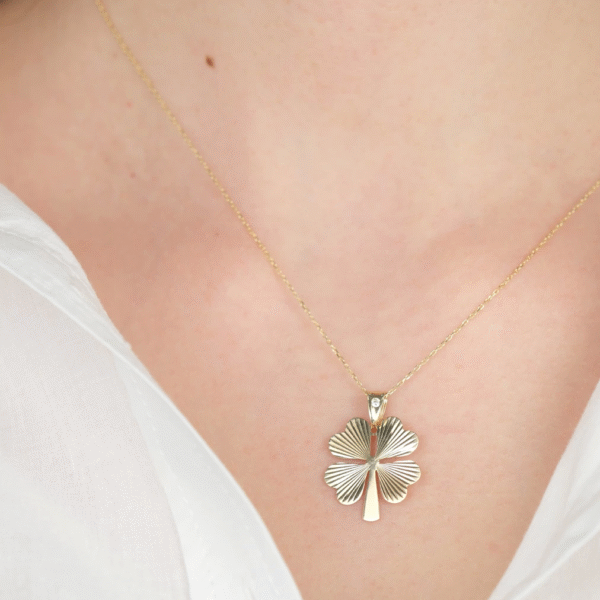 14 Ayar Altın Kalemli Yonca Kolye Ucu 464