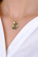 14 Ayar Altın Yoncalı Kolye Ucu 373 - Görsel 3