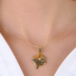 14 Ayar Altın Taşlı Yonca Kolye Ucu 382