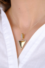 14 Ayar Altın Üçgen Taşlı Kolye Ucu 284