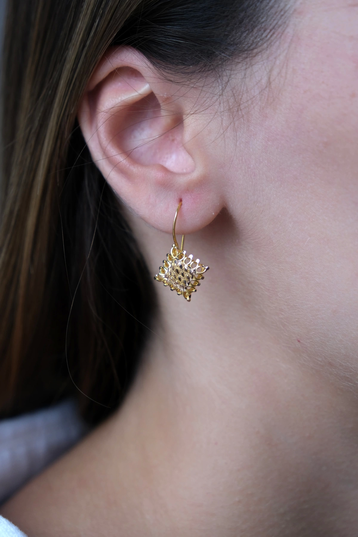 14-k-altin-kupe-195-gram-42329552.png 14 Ayar Altın Kare Sallantılı Küpe 515 - Görsel 1