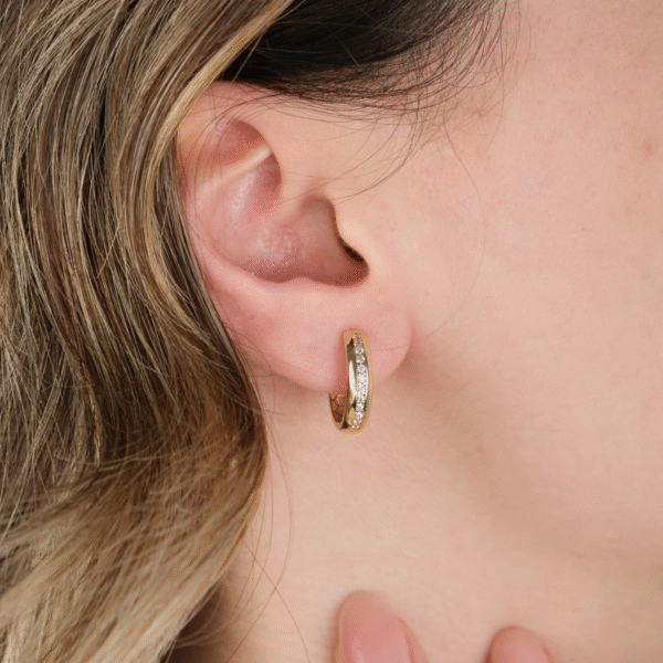 14 Ayar Altın Taşlı Halka Küpe 697