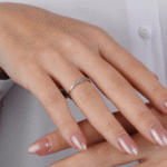 14 Ayar Beyaz Altın Taşlı Yüzük 611