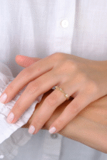 14 Ayar Altın Minimal Kareli Yuvarlak Taşlı Yüzük 781 - Görsel 2