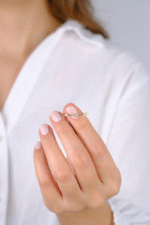 14 Ayar Altın Minimal Kareli Yuvarlak Taşlı Yüzük 781 - Görsel 5