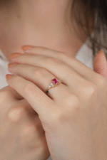 14 Ayar Altın Kırmızı Taşlı Yüzük 878 - Görsel 2