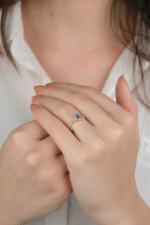 14 Ayar Altın Mavi Kare Taşlı Yüzük 716 - Görsel 3