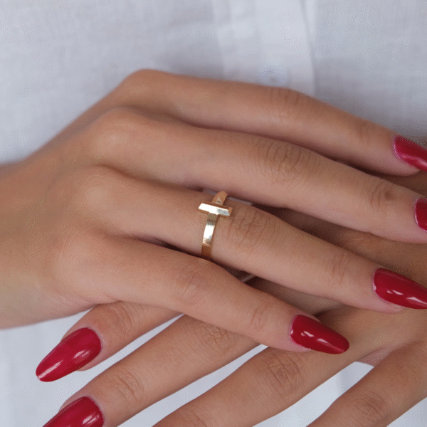 14 Ayar Altın T Yüzük 493