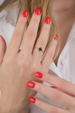 14 Ayar Altın Siyah Yonca Yüzük 687