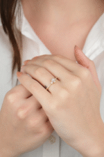 14 Ayar Altın Beyaz Damla Taşlı Yüzük 882 - Görsel 2