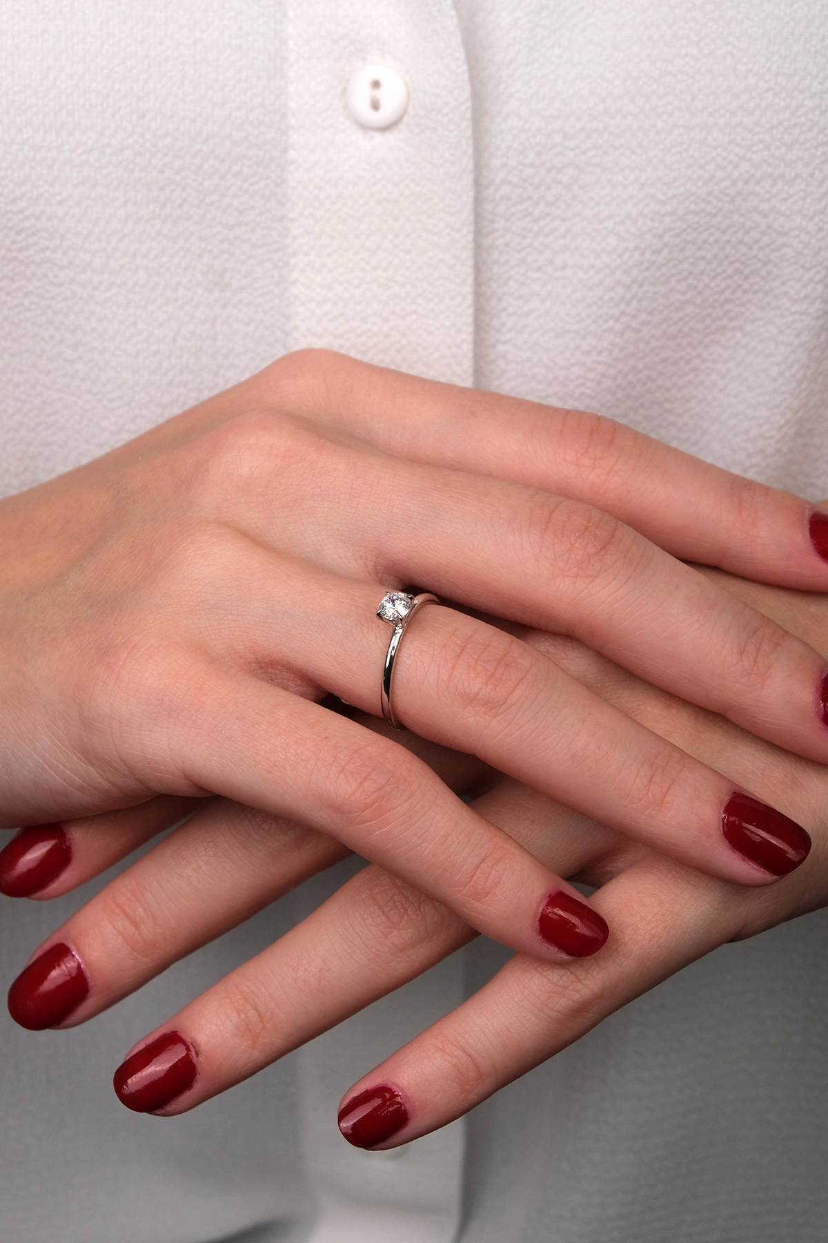 14-k-altin-yuzuk-190-gram-5571942.png 14 Ayar Beyaz Altın Tektaş Yüzük 189 - Görsel 1