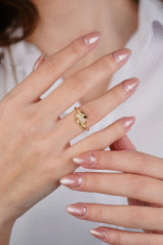 14 Ayar Altın Taşlı Sarılan Yüzük 585