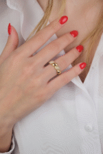 14 Ayar Altın Taşlı Sarmal Yüzük 660