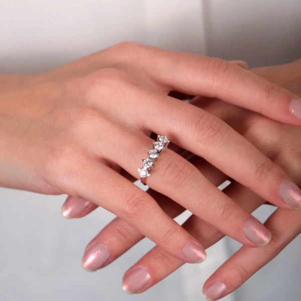 14 Ayar Beyaz Altın Beştaş Yüzük 44