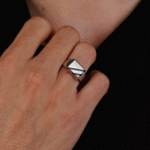 14 Ayar Beyaz Altın Çizgili Erkek Yüzüğü 693