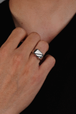 14 Ayar Beyaz Altın Çizgili Erkek Yüzüğü 693