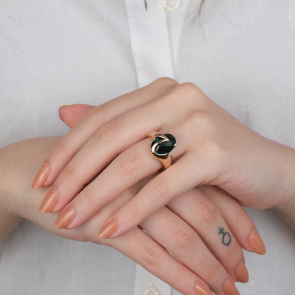 14 Ayar Altın Yeşil Taşlı Vintage Yüzük 908